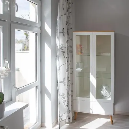 Apartment Bright By The Park & The River *